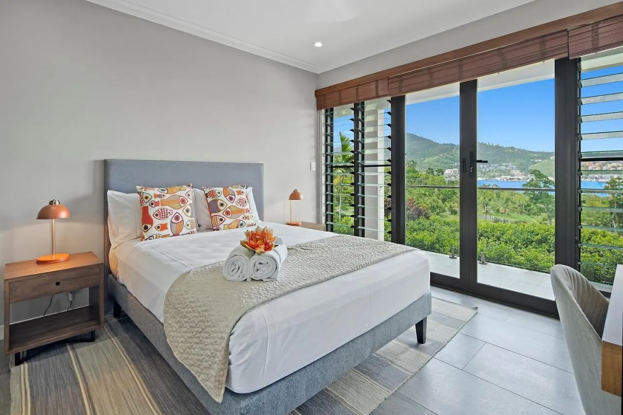 Mandalay Luxury Retreat Villa Airlie Beach Australië