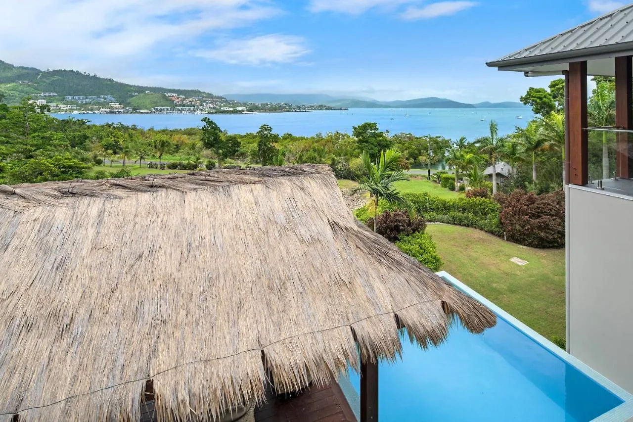 Mandalay Luxury Retreat Villa Airlie Beach Vakantiehuis