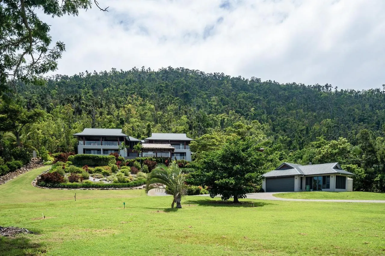 Mandalay Luxury Retreat Villa Airlie Beach 0*,  Australië